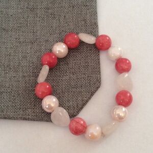 Pink Heart Bead Stretch Bracelet New